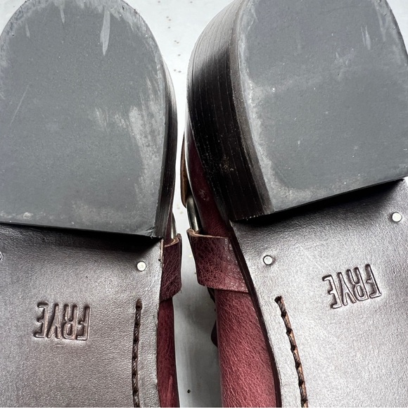 FRYE Ray Harness Back Zip Boots size 8.5 Burgundy leather ankle boot with buckle - Picture 7 of 12